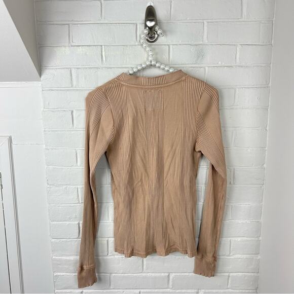 Aerie Road Trip Long Sleeve Henley Ribbed Shirt Size M - Picture 9 of 9